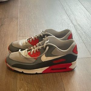 Nike air max men’s size 14.